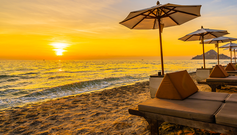 Sunset Lounge